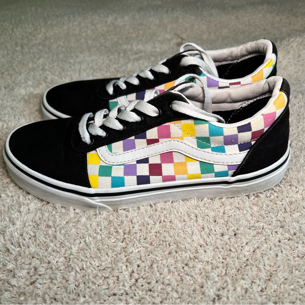 Vans Rainbow Checkerboard Skate Sneakers Missy Size 4.5